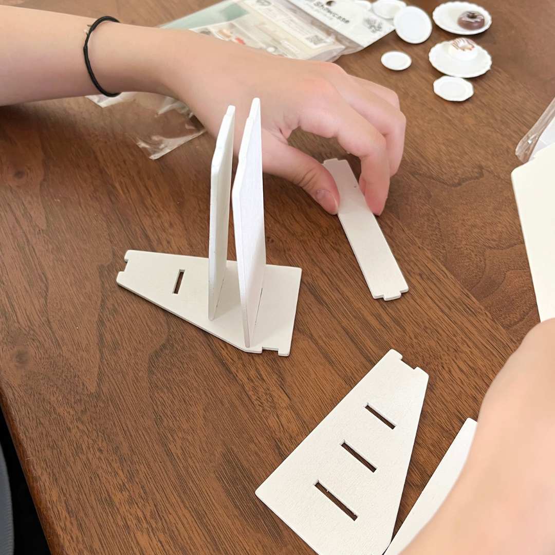家具の組み立ては簡単