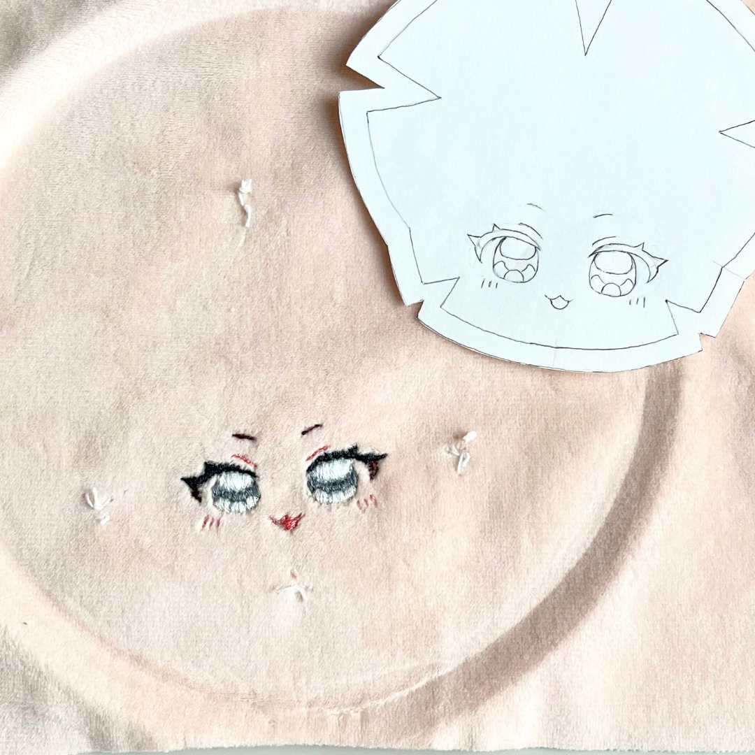 下書きと刺繍後を比較