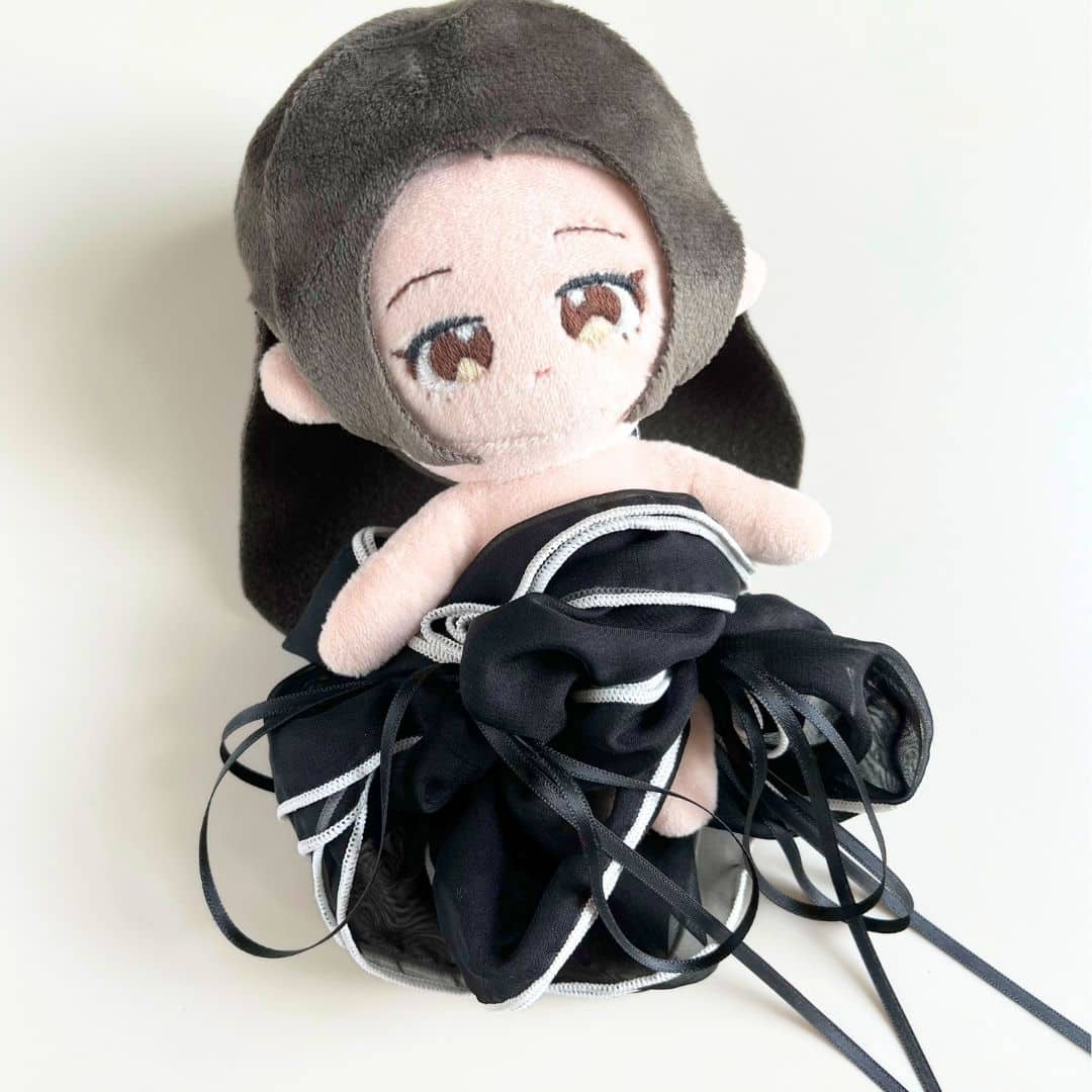 デザイン性の高いシュシュをぬい服に